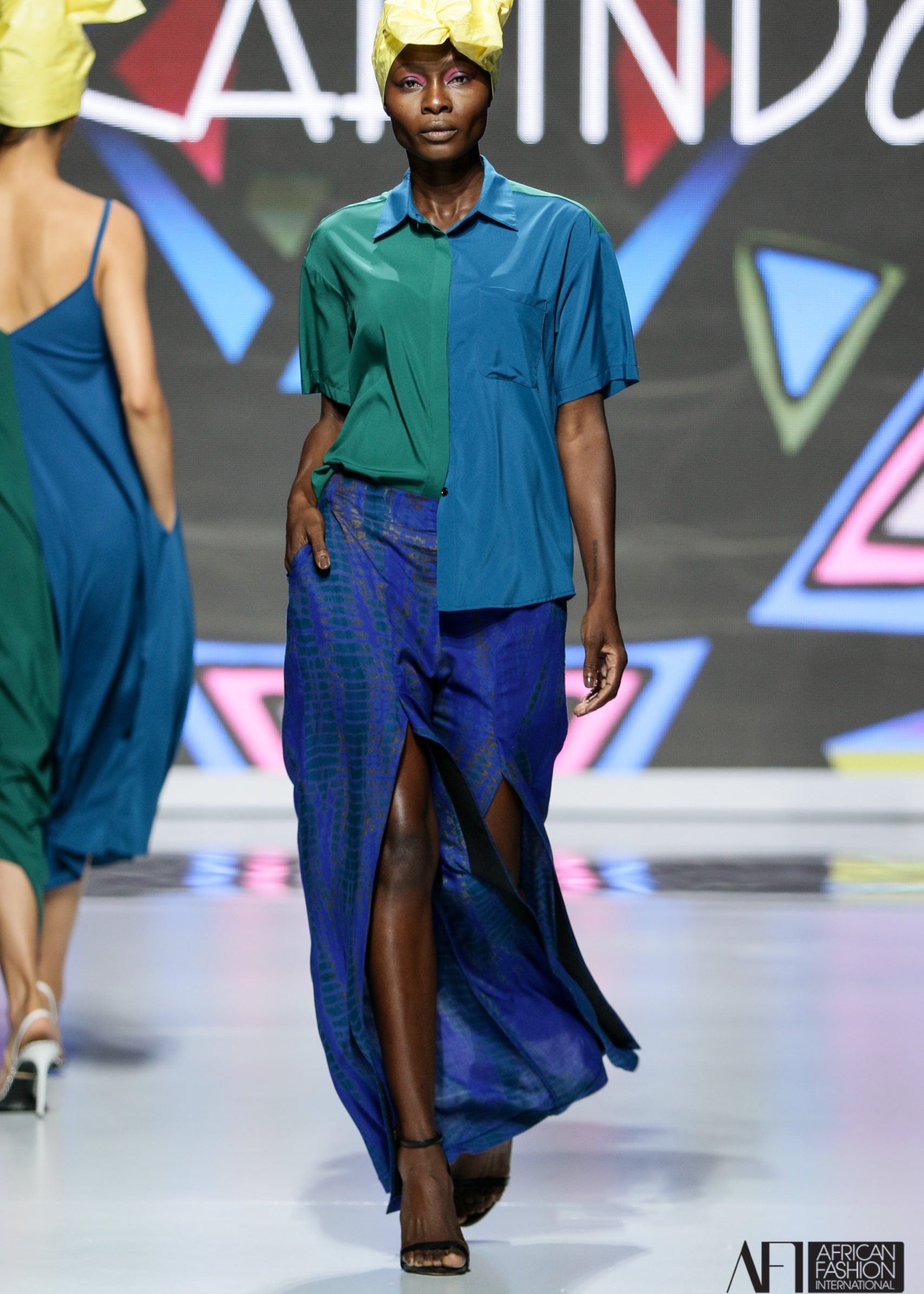 Classic Blue Slit Pants